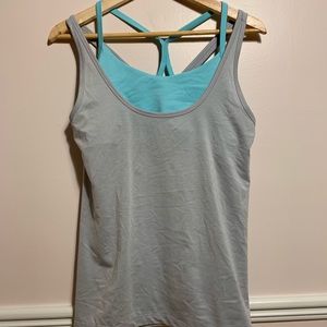 Old navy work out shirt with built in bra